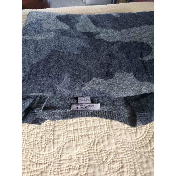 AMICALE​ Crewneck 100% Cashmere Sweater Medium - Picture 5 of 8